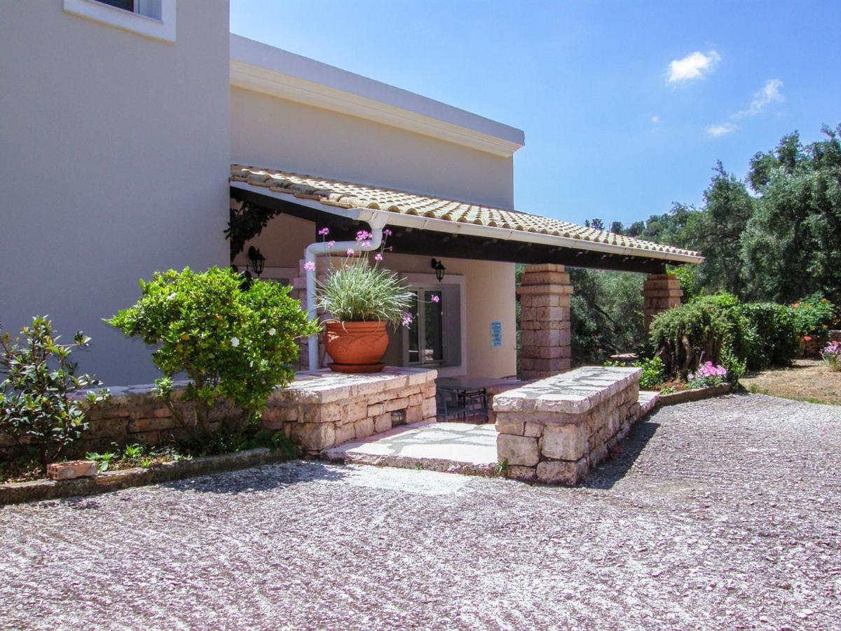 Vigla Villa *